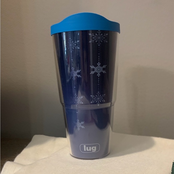 NWOT Lug / Tervis 24 oz Snowflake NavyTumbler - Picture 2 of 2